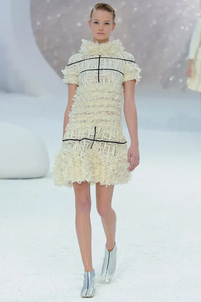 Look 13